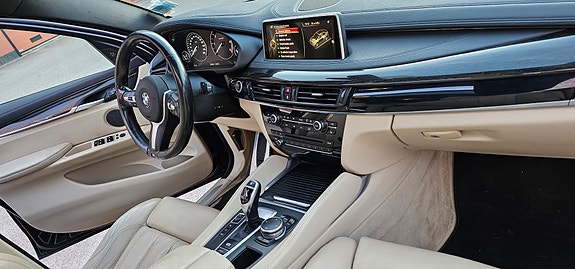 BMW X6 10 of 24
