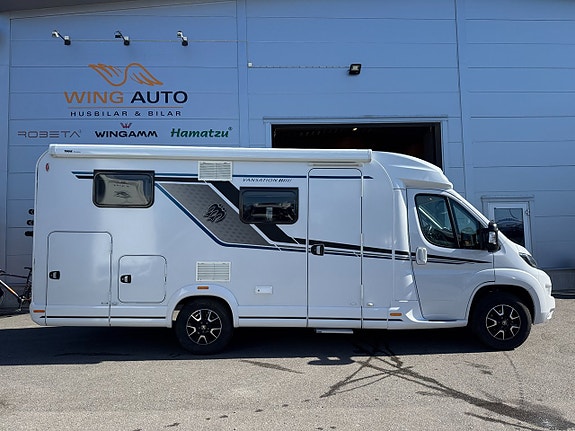 Knaus VAN TI 650 MEG VANSATION (165HK) Långbädd & stort garage! Får köras på B-kort! Låga mil! Endast 6,96m!