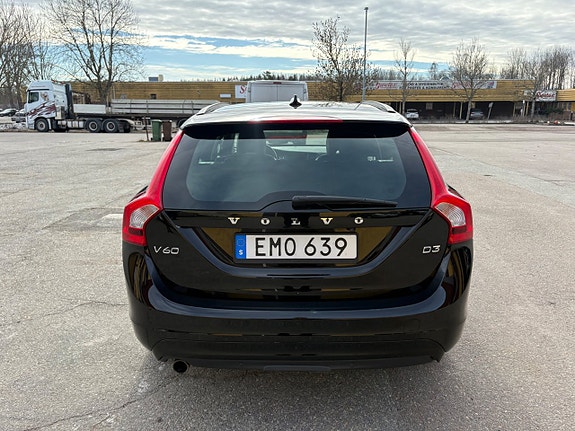 Volvo V60 3 of 14