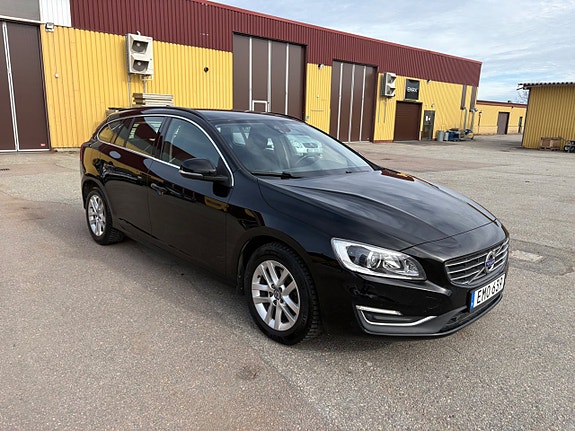 Volvo V60 5 of 14