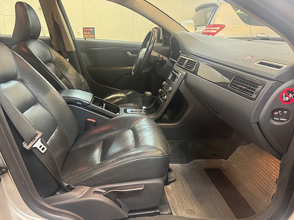 Volvo S80 18 of 22