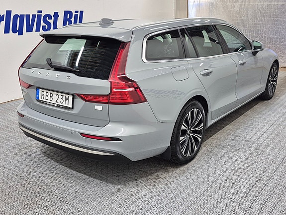 Volvo V60 4 of 9