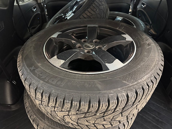 Hyundai Santa Fe 28 of 29