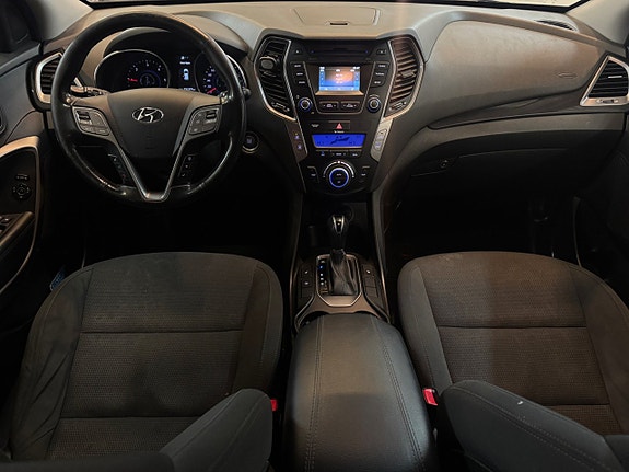 Hyundai Santa Fe 17 of 29
