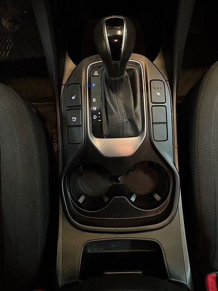 Hyundai Santa Fe 14 of 29