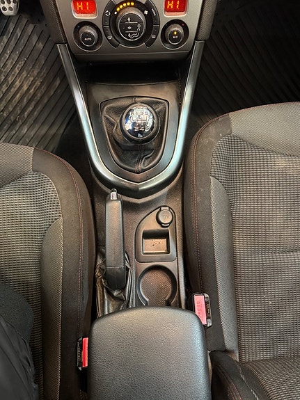 Peugeot 308 16 of 20
