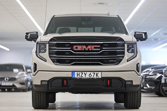 GMC Sierra 5 of 5