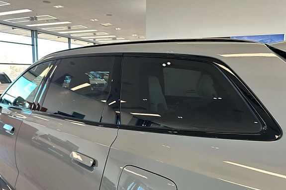 Volvo EX90 20 of 30