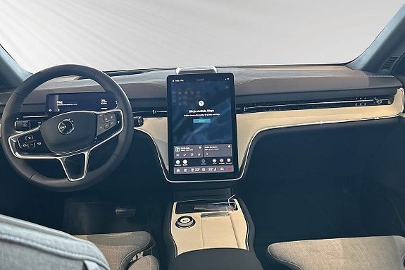 Volvo EX90 9 of 30