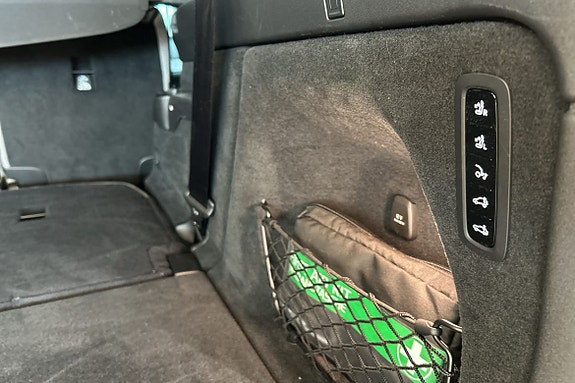 Volvo EX90 17 of 30