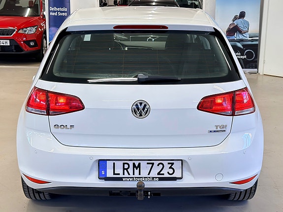 Volkswagen Golf VII 9 of 17