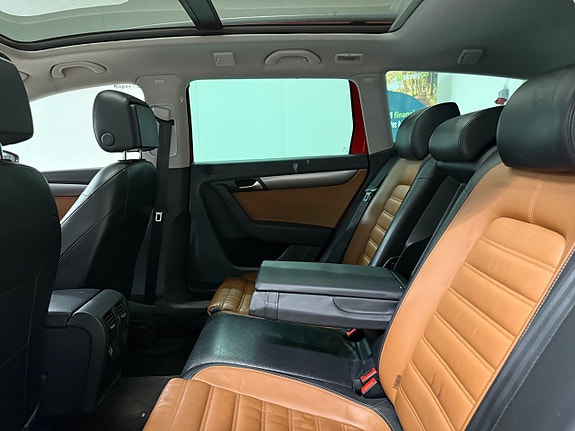 Volkswagen Passat 10 of 23