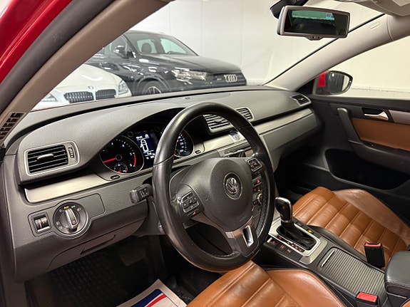 Volkswagen Passat 7 of 23