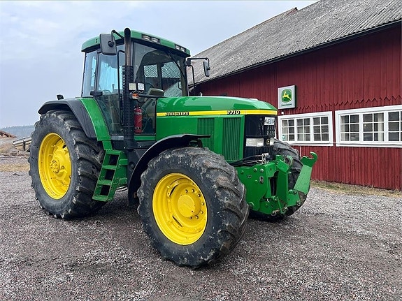 John Deere 7710