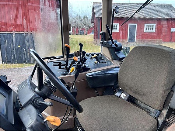 John Deere 7710 5 of 7