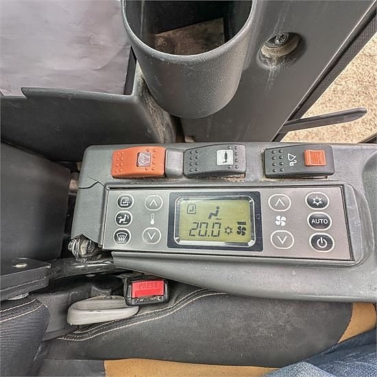 Case CX80 C - Minigravemaskine / mini excavator 9 ton 19 of 30