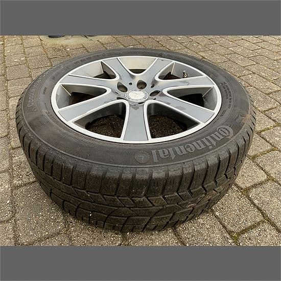 Mercedes GLC - Original Mercedes Vinteralu 245/50R18 - 5 mm