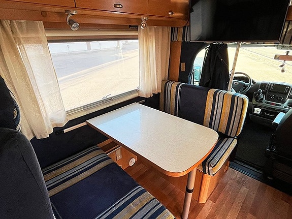 Elnagh Campervan 2,3 Multijet 11 of 13