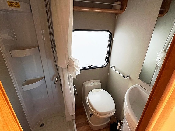 Elnagh Campervan 2,3 Multijet 13 of 13