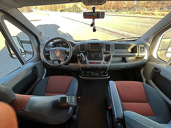 Elnagh Campervan 2,3 Multijet 9 of 13