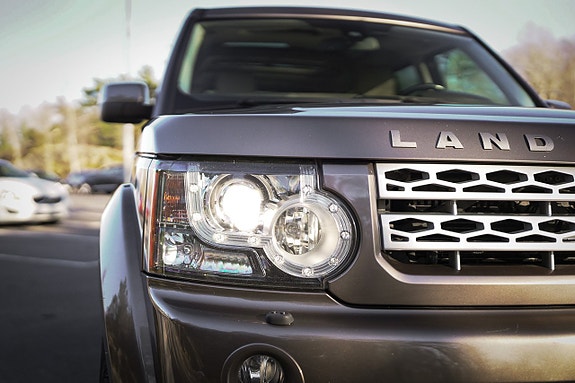 Land Rover Discovery 4 8 of 30