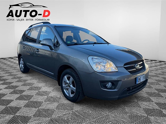 Kia Carens 3 of 5