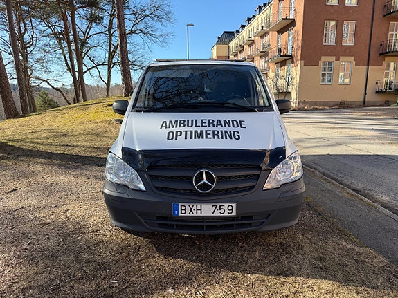 Mercedes-Benz Vito 113 3 of 12