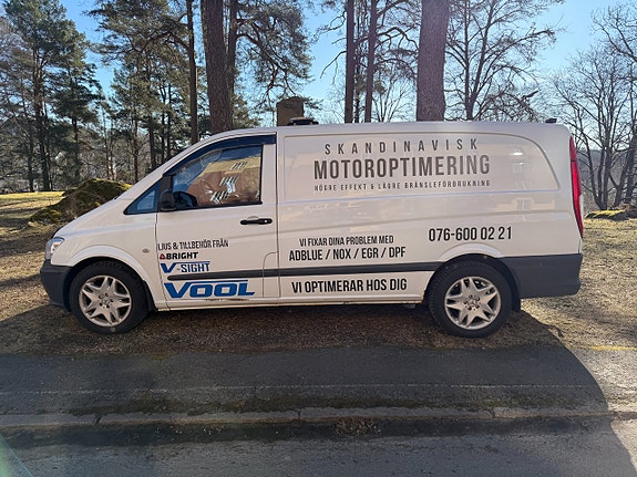 Mercedes-Benz Vito 113 4 of 12
