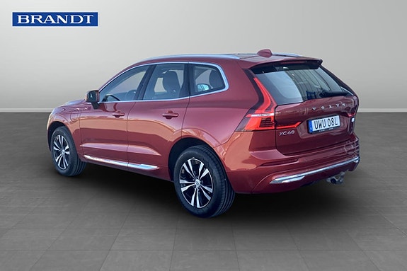 Volvo XC60 2 of 5