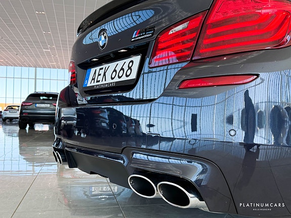 BMW M5 22 of 23