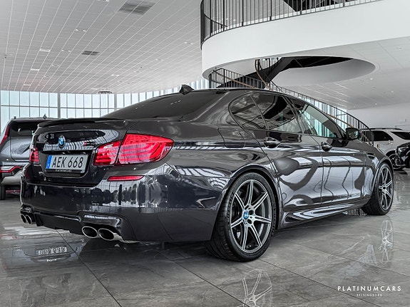 BMW M5 20 of 23