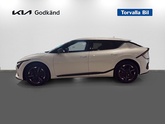 Kia EV6 4 of 5