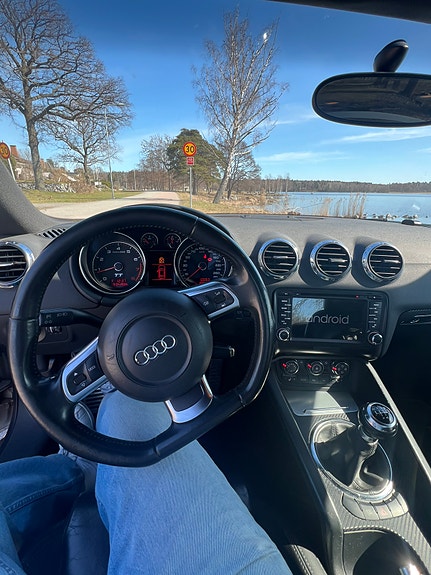 Audi TT 4 of 5