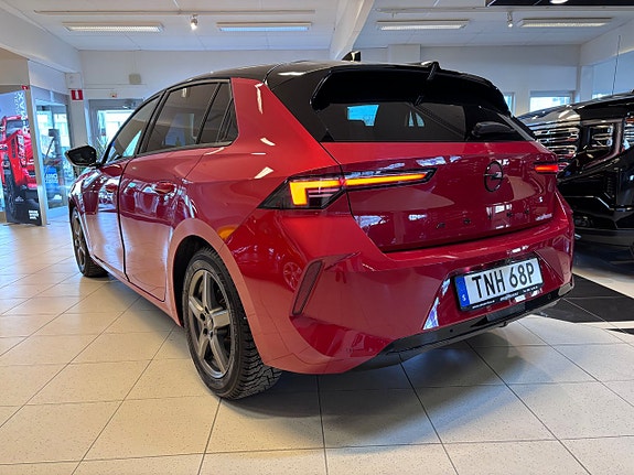 Opel Astra 2 of 5