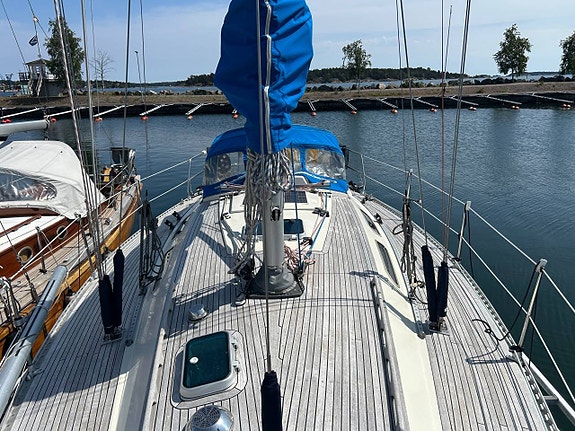 SWEDEN Yacht 340 2 of 12