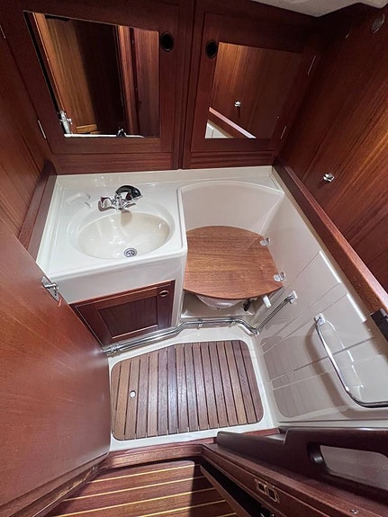 SWEDEN Yacht 340 11 of 12