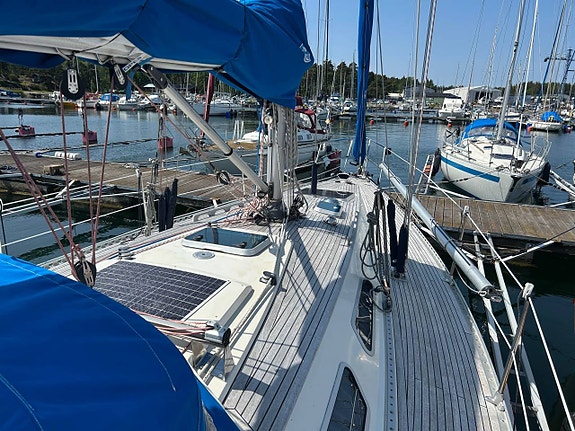 SWEDEN Yacht 340 3 of 12