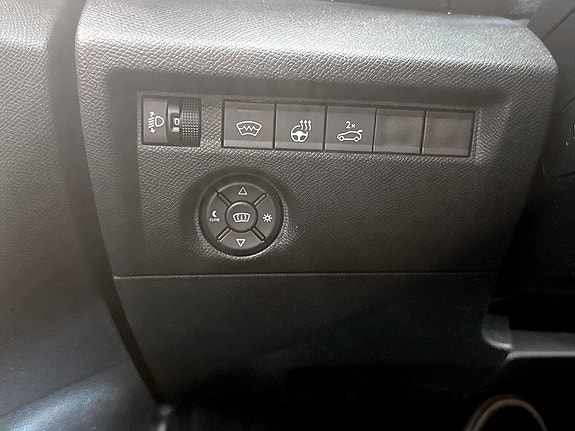 Citroen C4 X 8 of 18