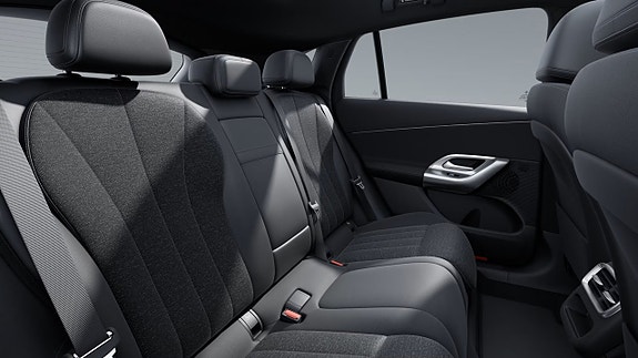 Mercedes-Benz GLC400 7 of 8