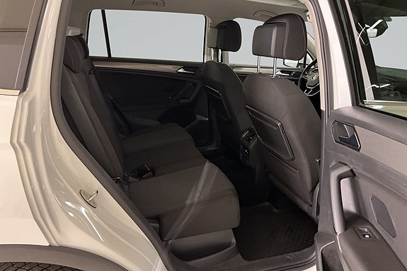 Volkswagen Tiguan Allspace 6 of 9