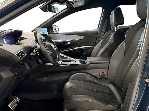 Peugeot 3008 4 of 5