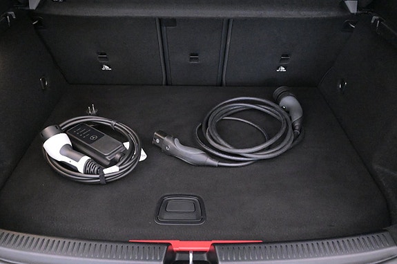 Mercedes-Benz A250 e 23 of 27
