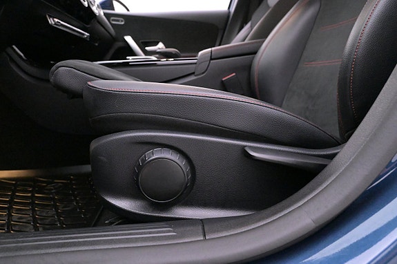 Mercedes-Benz A250 e 11 of 27