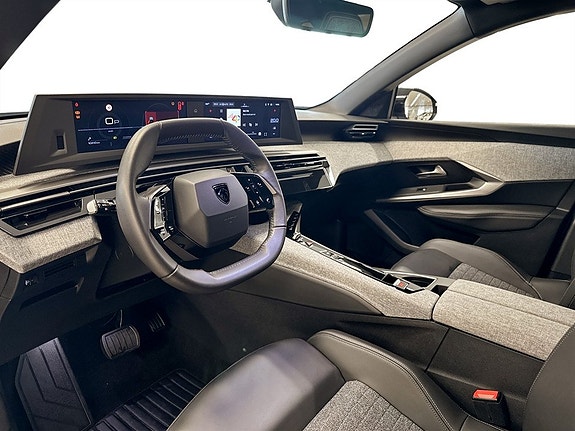 Peugeot 5008 5 of 16