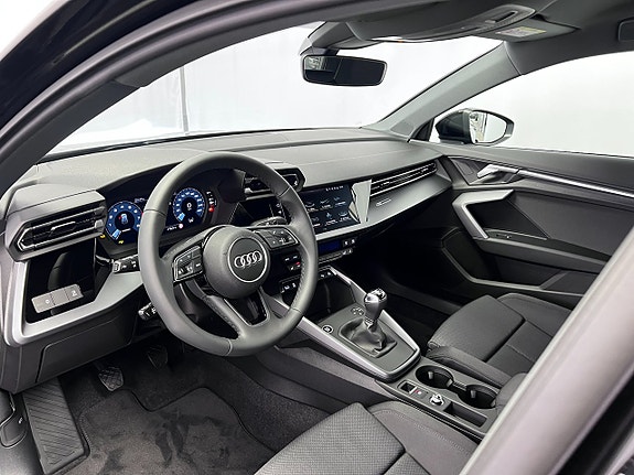 Audi A3 8 of 12