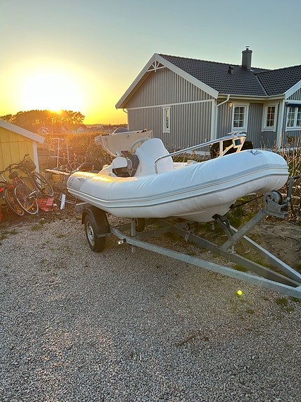 Zodiac Yachtline 340 DL Under 100h på Yamaha 40hk 2 of 8