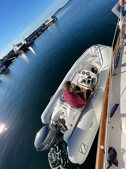 Zodiac Yachtline 340 DL Under 100h på Yamaha 40hk 7 of 8