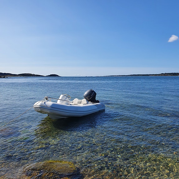 Zodiac Yachtline 340 DL Under 100h på Yamaha 40hk 8 of 8