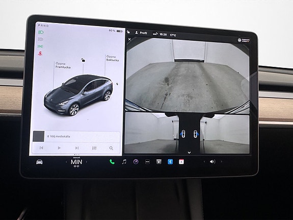 Tesla Model Y 13 of 30