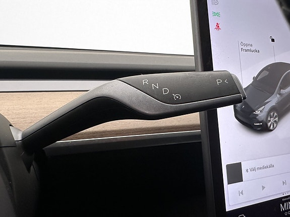 Tesla Model Y 30 of 30